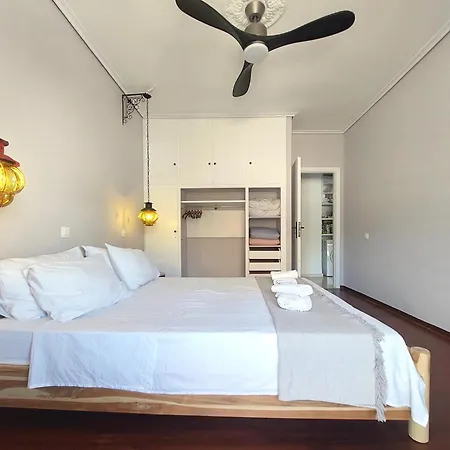 Friends & Family Apartment Athens